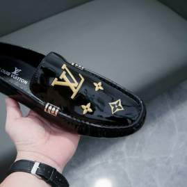 Picture of Louis Vuitton Shoes _SKULVsz37-45mnf0315312008